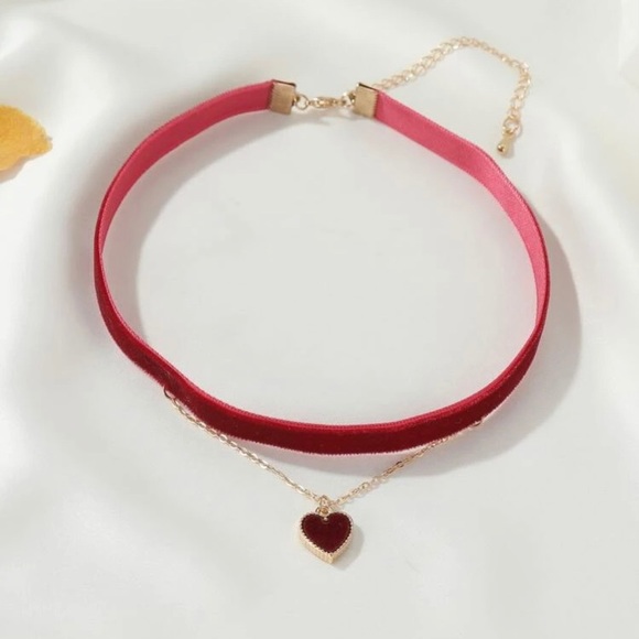 Velvet Heart Charm Layered Choker Necklace (black) - Picture 5 of 8